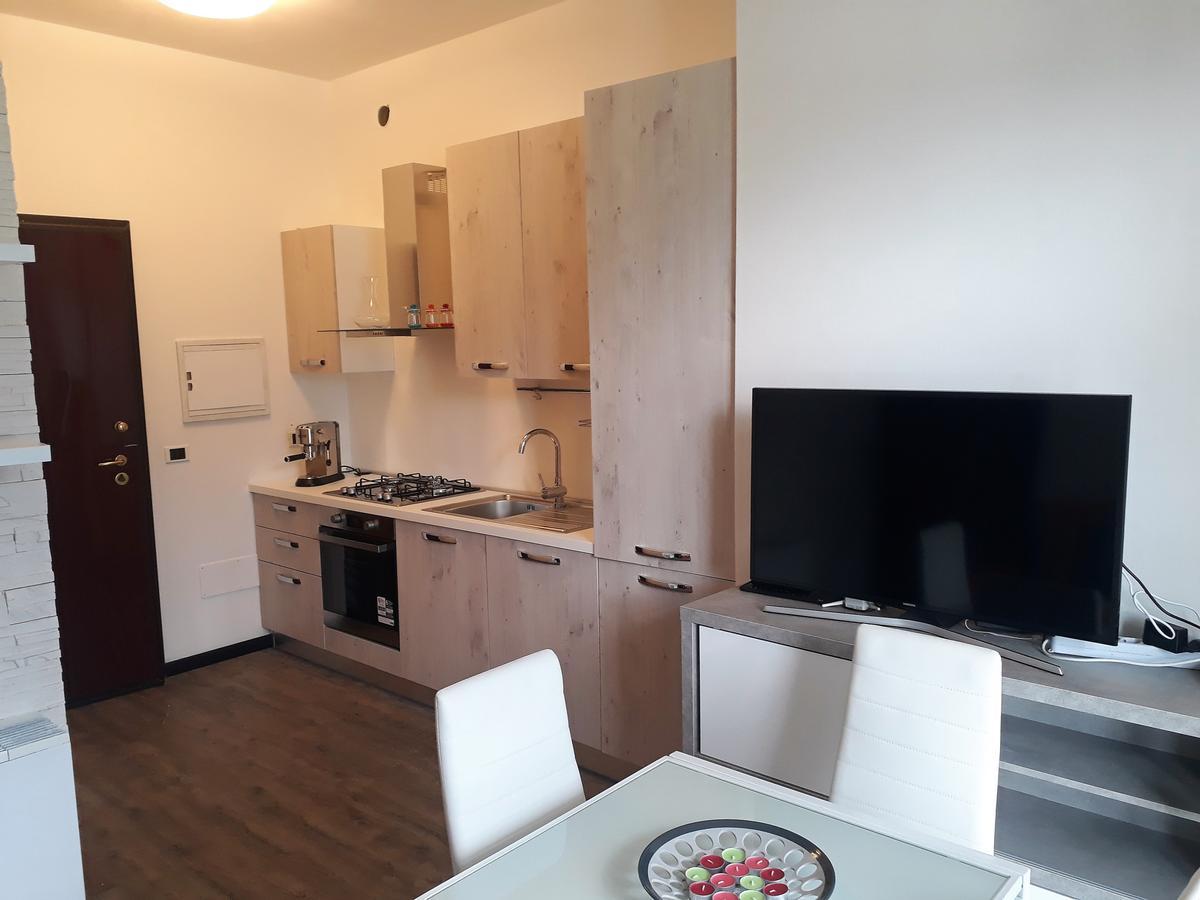 Campione Giulia Exclusive Lakefront Apartment By Gardadomusmea Campione del Garda Esterno foto