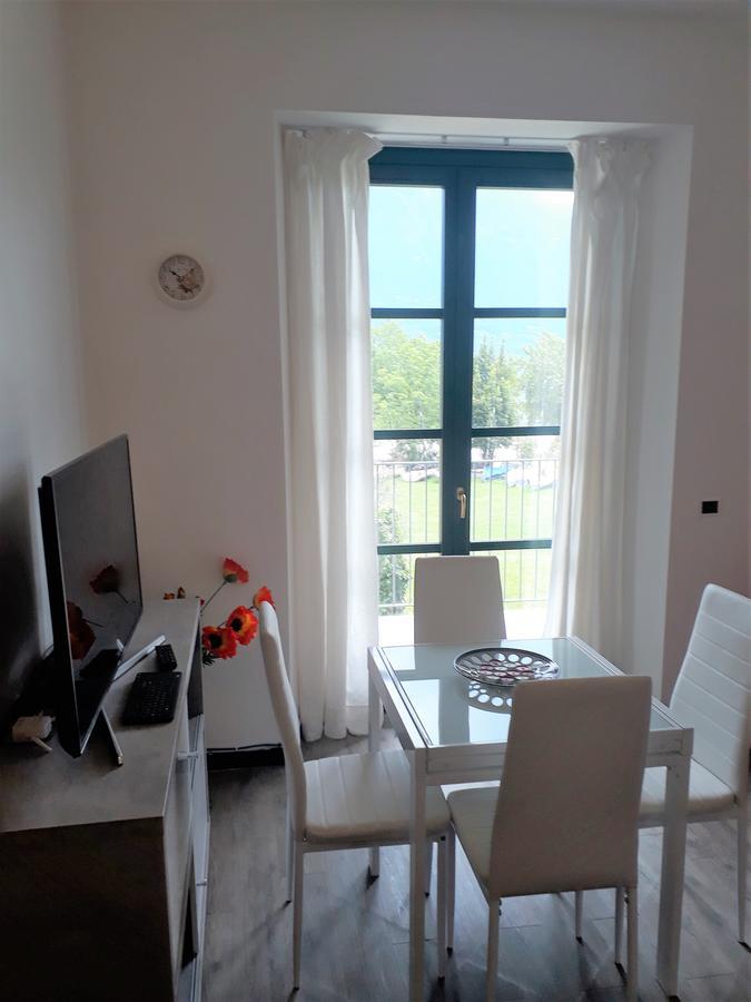 Campione Giulia Exclusive Lakefront Apartment By Gardadomusmea Campione del Garda Esterno foto