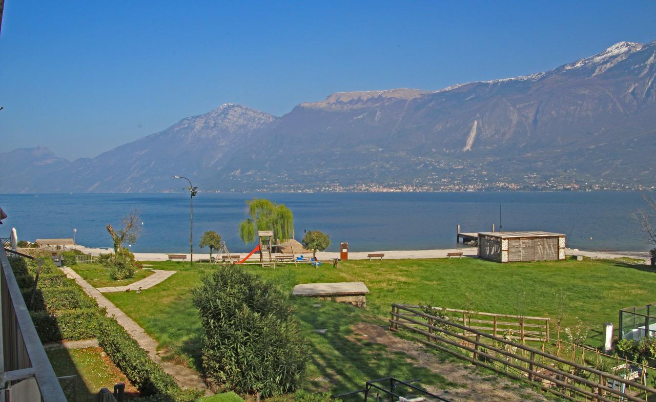 Campione Giulia Exclusive Lakefront Apartment By Gardadomusmea Campione del Garda Esterno foto